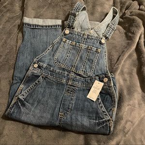 NWT Sz 5T Gap Baby Jean overalls